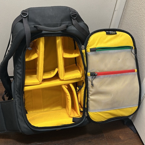 Mountainsmith Parallax Camera Backpack - Picture 9 of 9